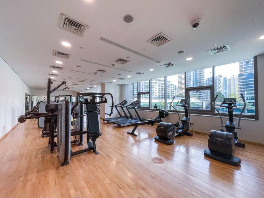 Cozy Studio In Sparkle Tower Jbr By Suiteable Dubaï Extérieur photo